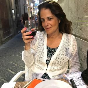 Meet your Posher, Cynthia